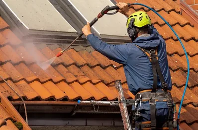 Démoussage et hydrofuge de toiture à Groléjac